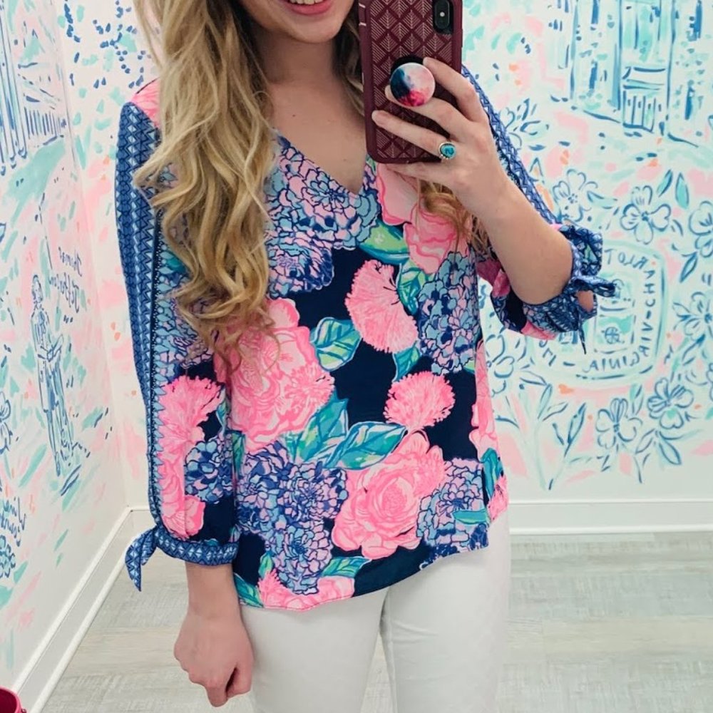 Lilly Pulitzer Pamela Top / Blouse - Small (S) - High Tide Navy/Hey Hey Bouquet